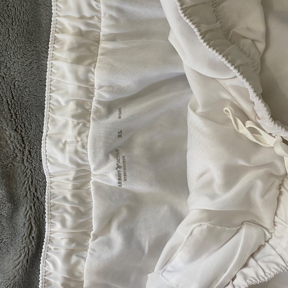 Old Navy XL Active shorts - Picture 3 of 3